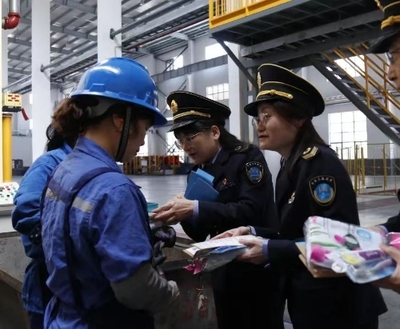 無錫衛監開展第21個《職業病防治法》宣傳周活動